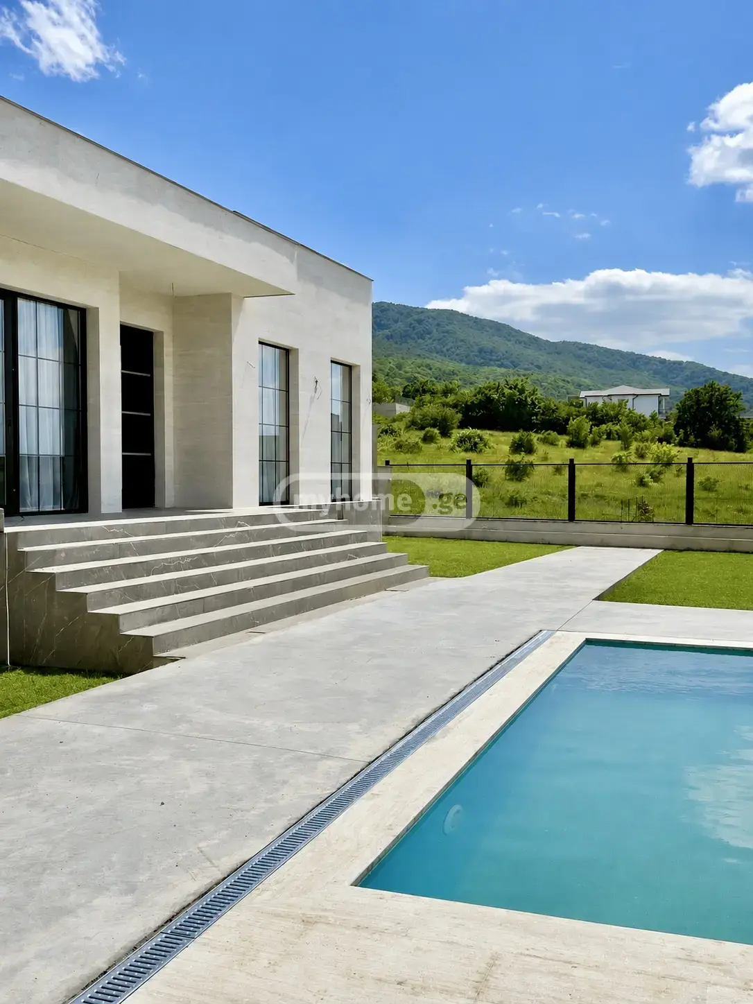 5 Room Private House For Rent In Saguramo, In Mtskheta Municipality view 1