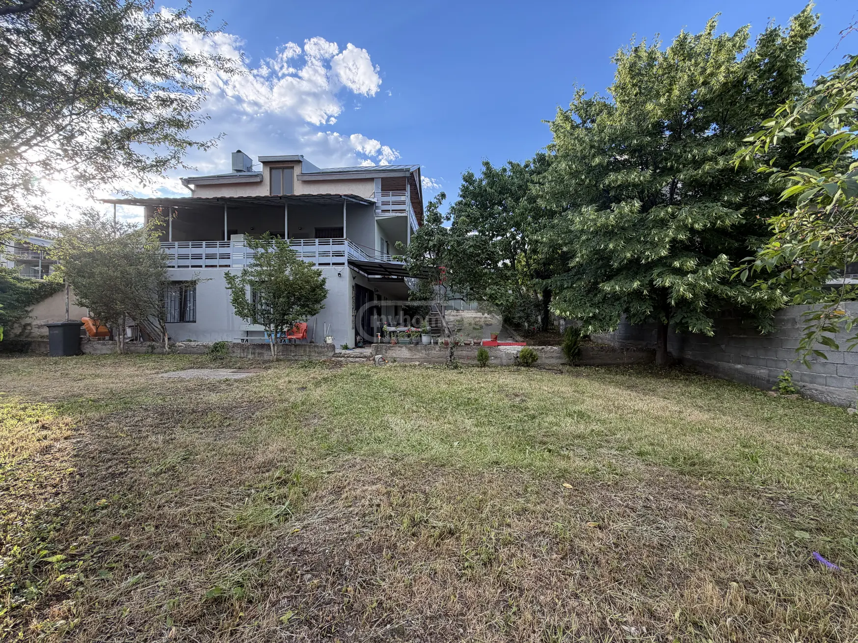 8 Room Country House For Sale view 2