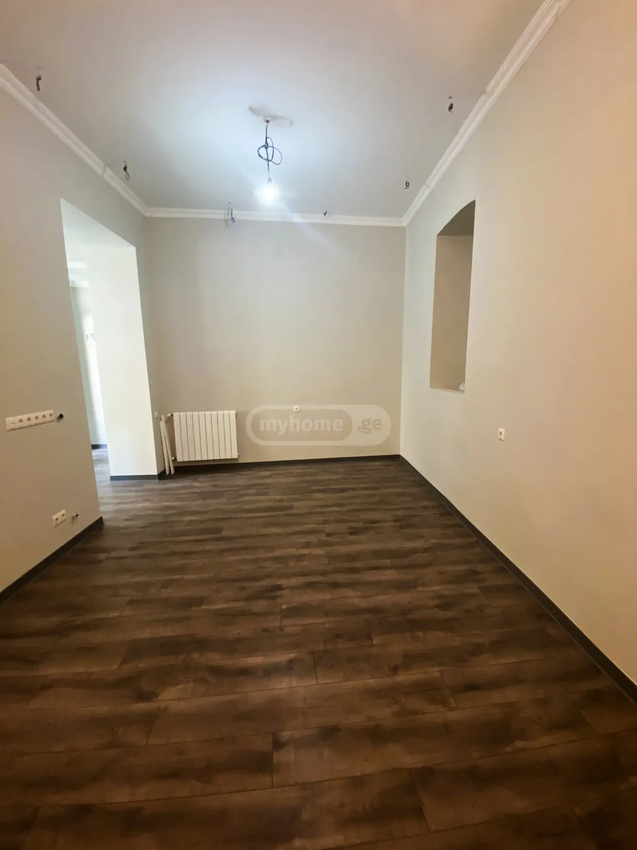 3 Room Apartment For Rent In Vera view 3