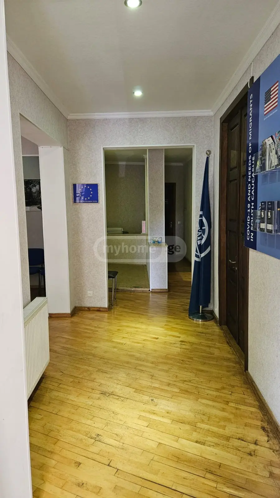 6 Room Private House For Sale view 2