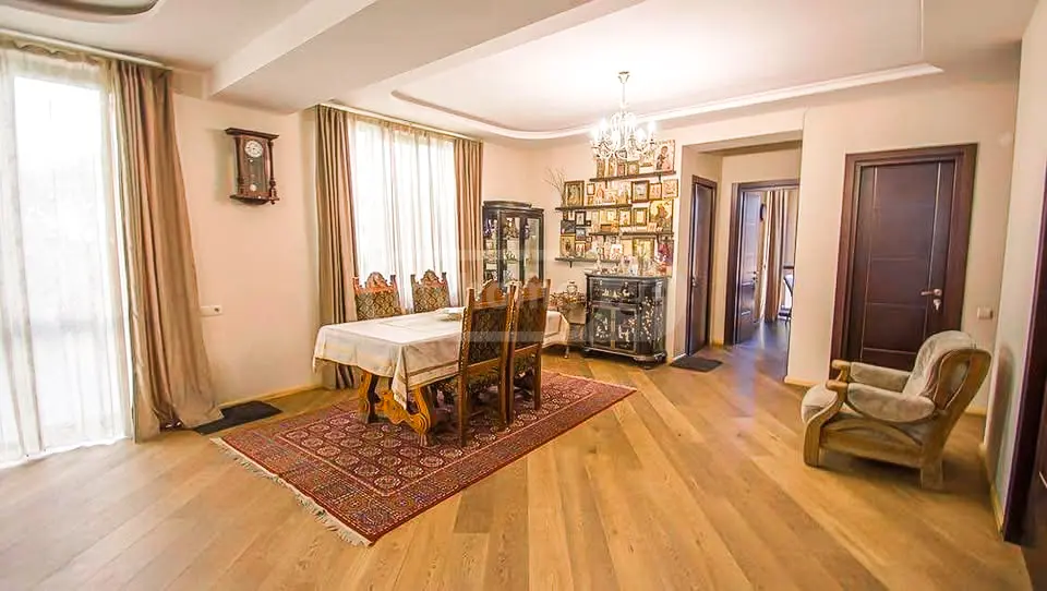 10+ Room Private House For Sale In Ortachala view 2
