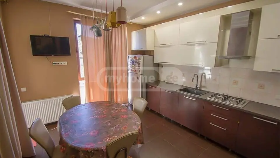 10+ Room Private House For Sale In Ortachala view 9