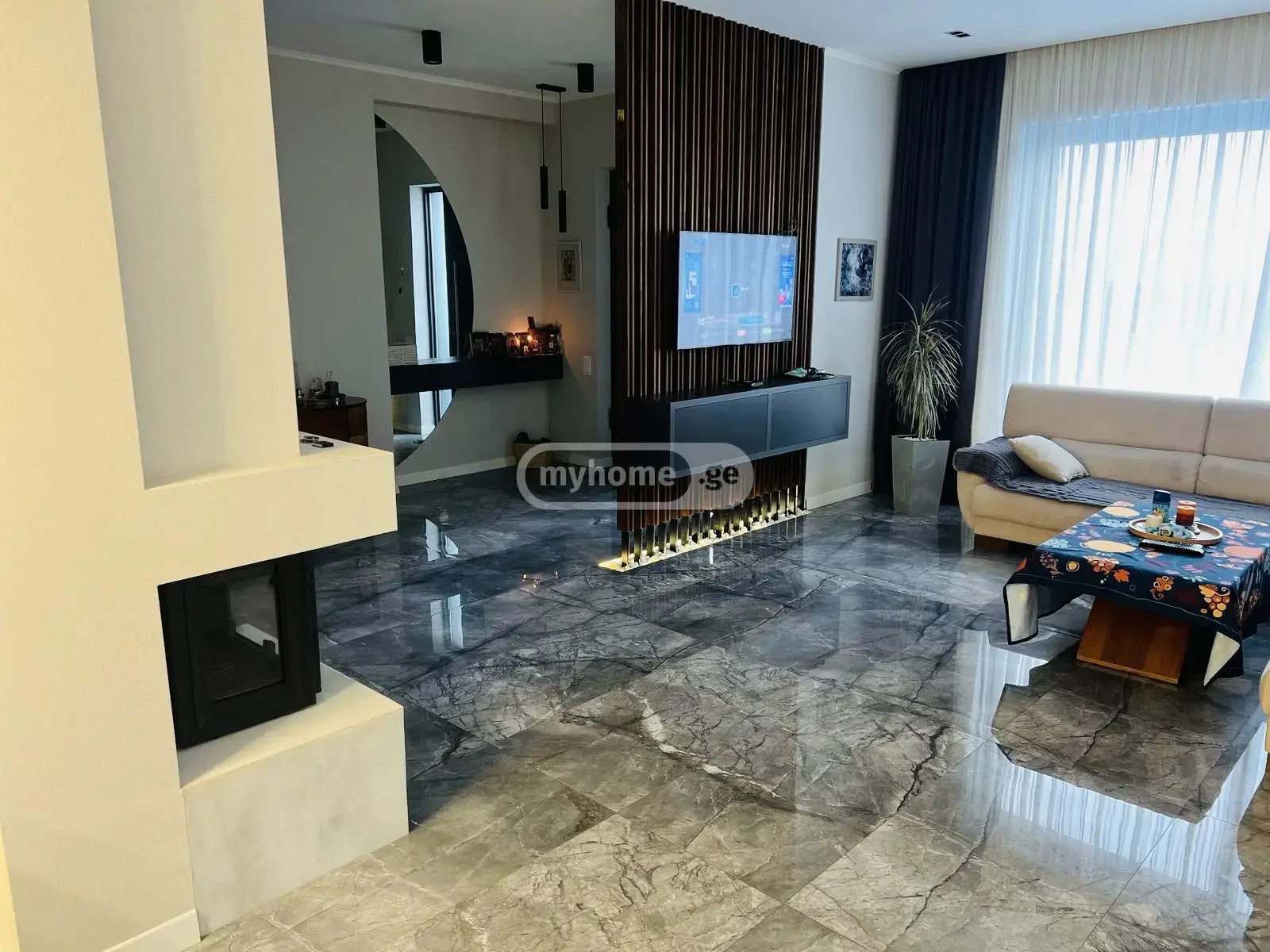 5 Room Private House For Rent In Mtatsminda view 4