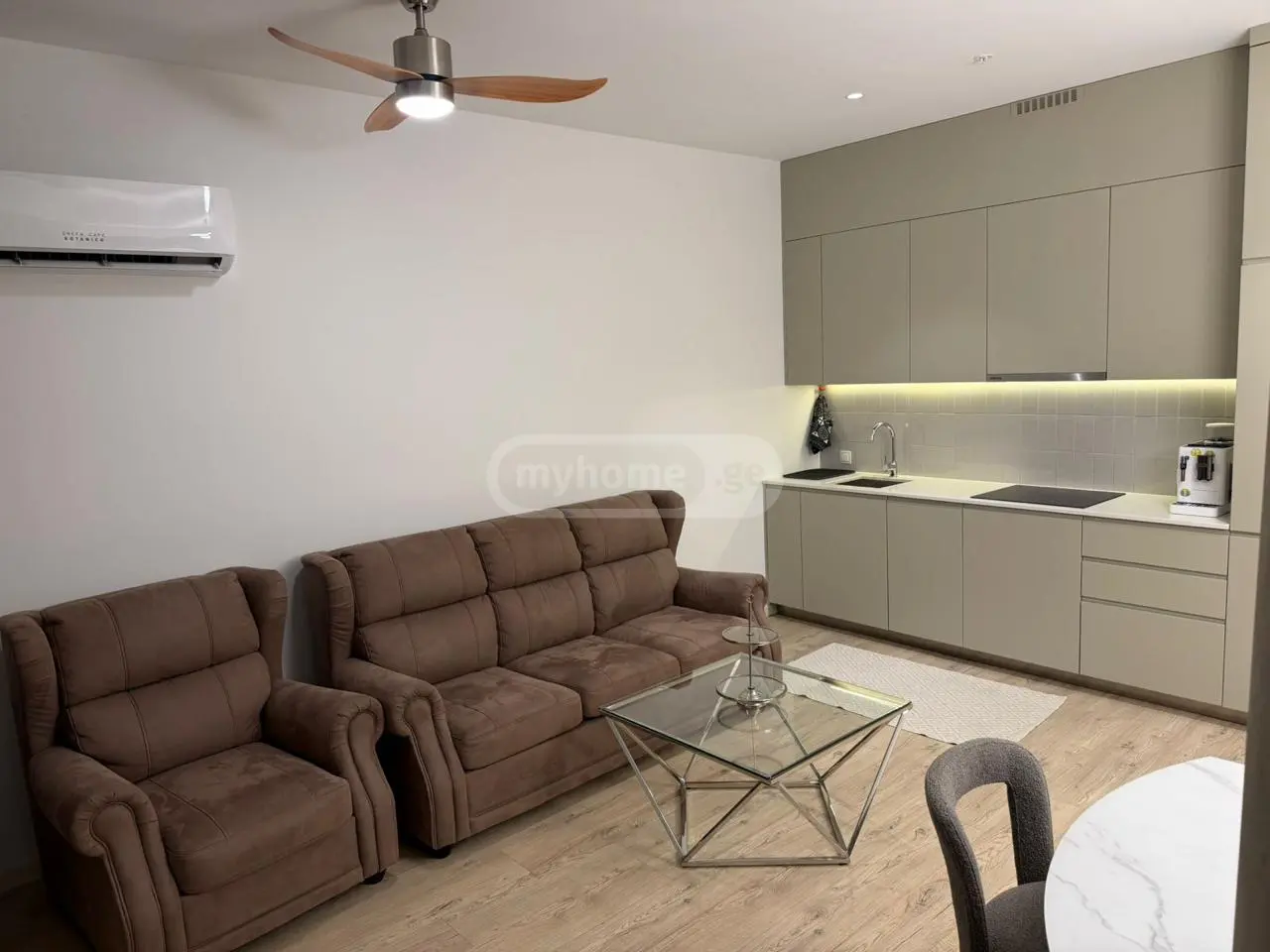 3 Room Apartment For Sale view 2