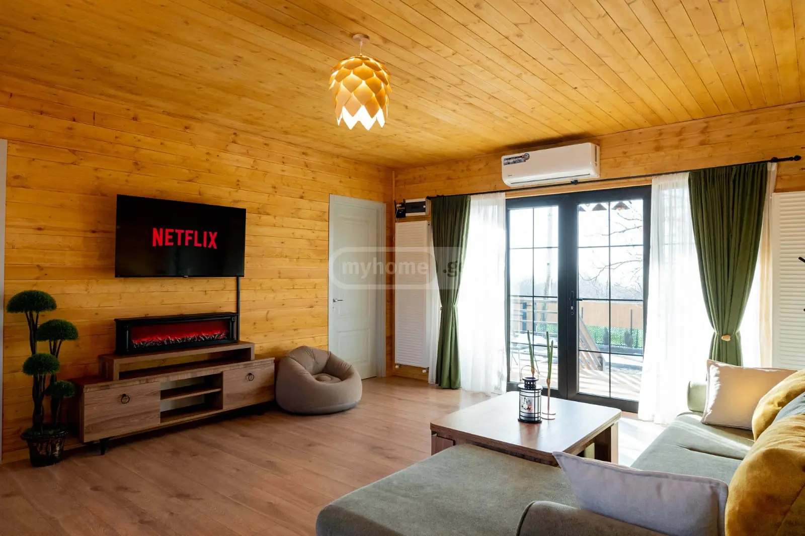 4 Room Country House Daily Rent In Saguramo, In Mtskheta Municipality view 1