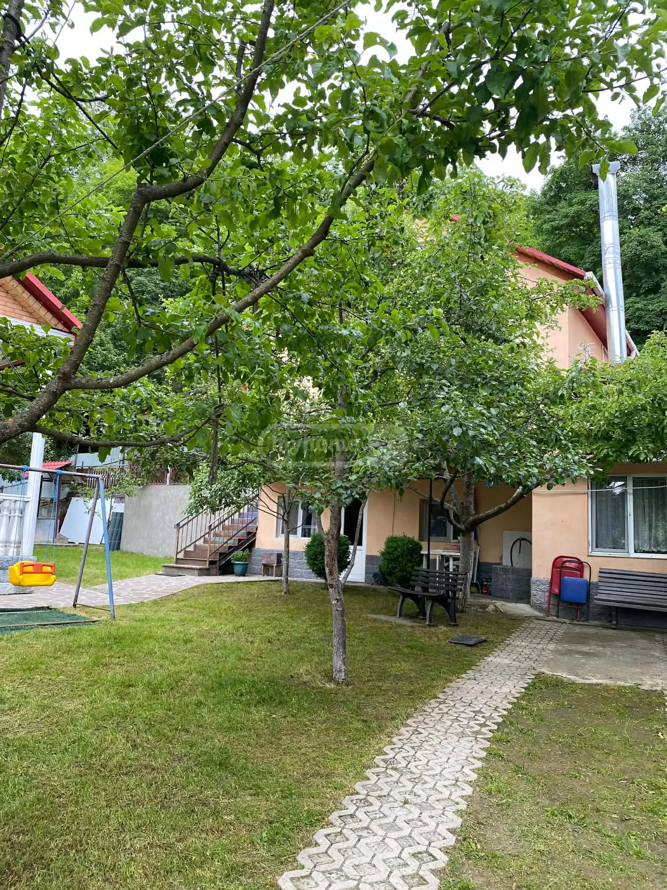 7 Room Private House For Sale view 16