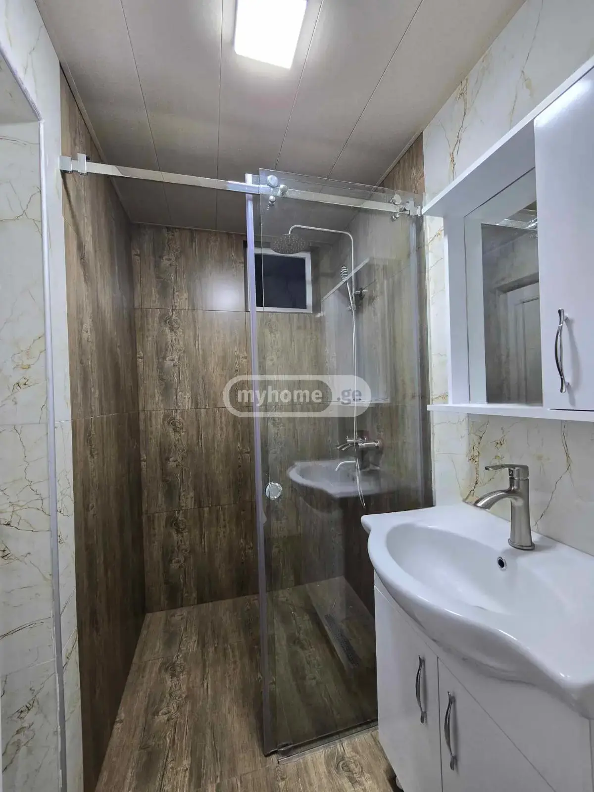 5 Room Private House Daily Rent In Tamar Settlement, In Batumi view 10