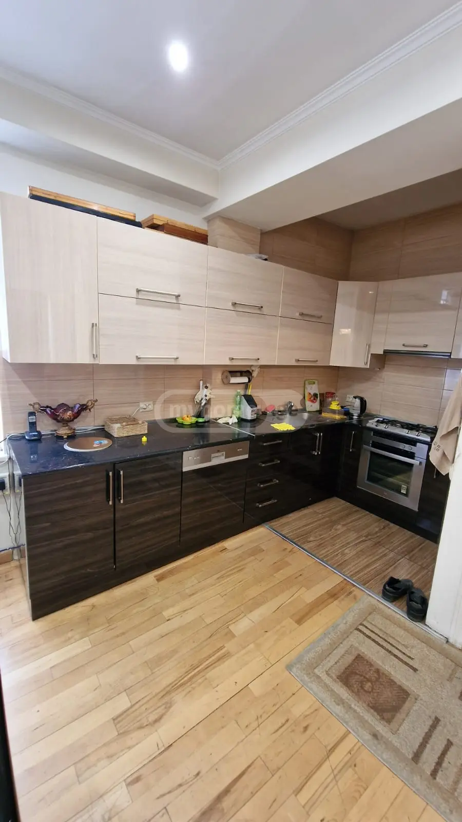 6 Room Private House For Sale view 5