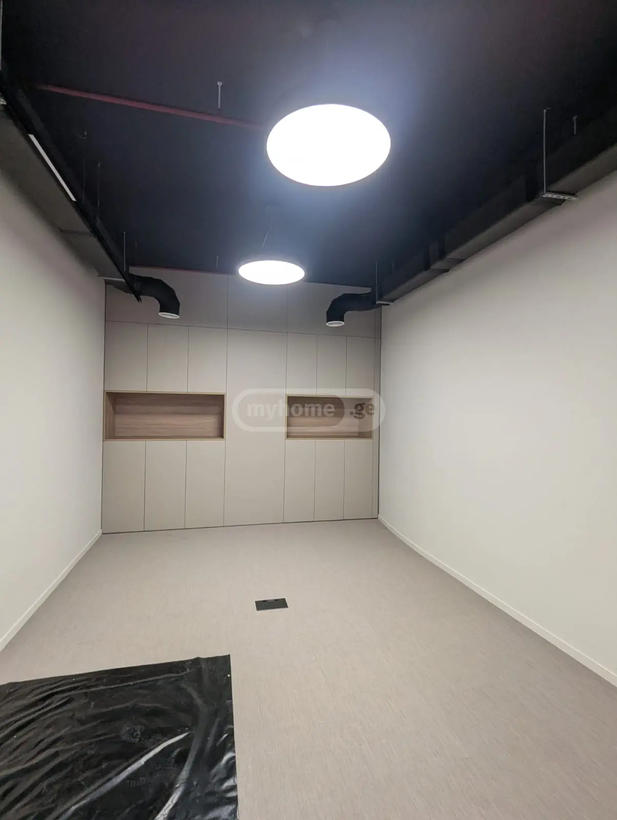 Office Commercial Area For Rent In Vake view 10