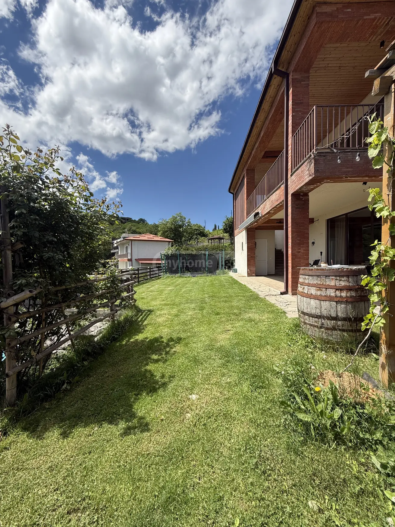 6 Room Private House For Sale view 5
