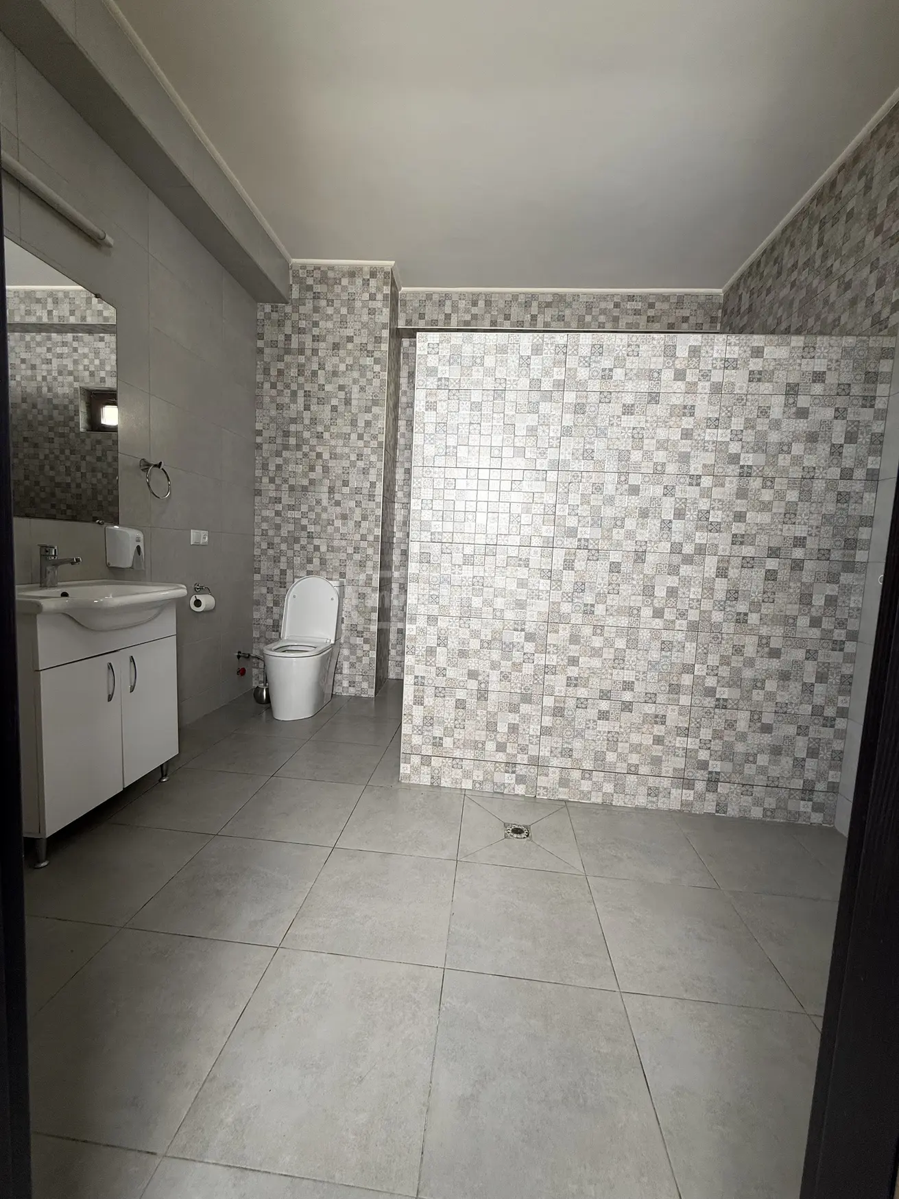 6 Room Private House For Sale view 12