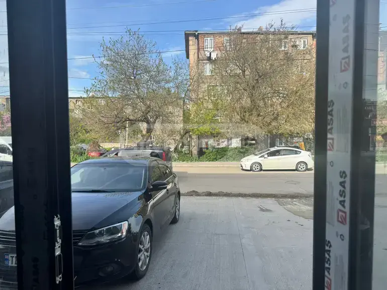 Full Building Commercial Area For Rent In Rustavi view 2