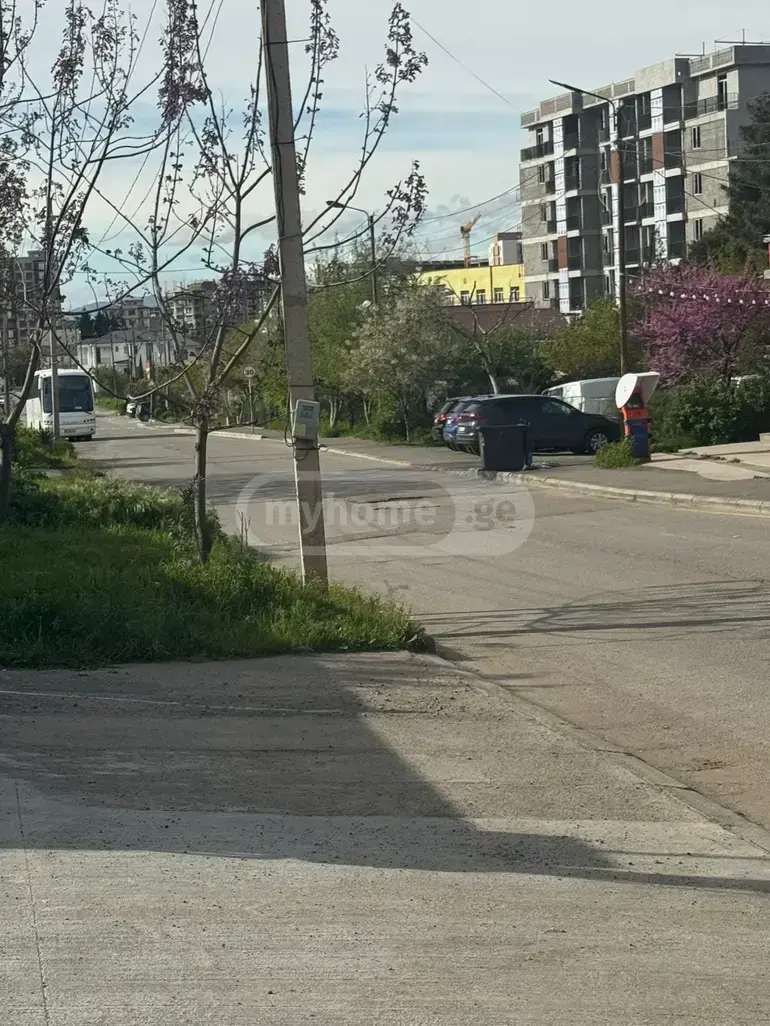 Full Building Commercial Area For Rent In Rustavi view 4