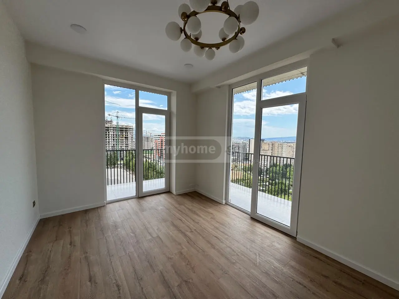 3 Room Apartment For Sale view 1