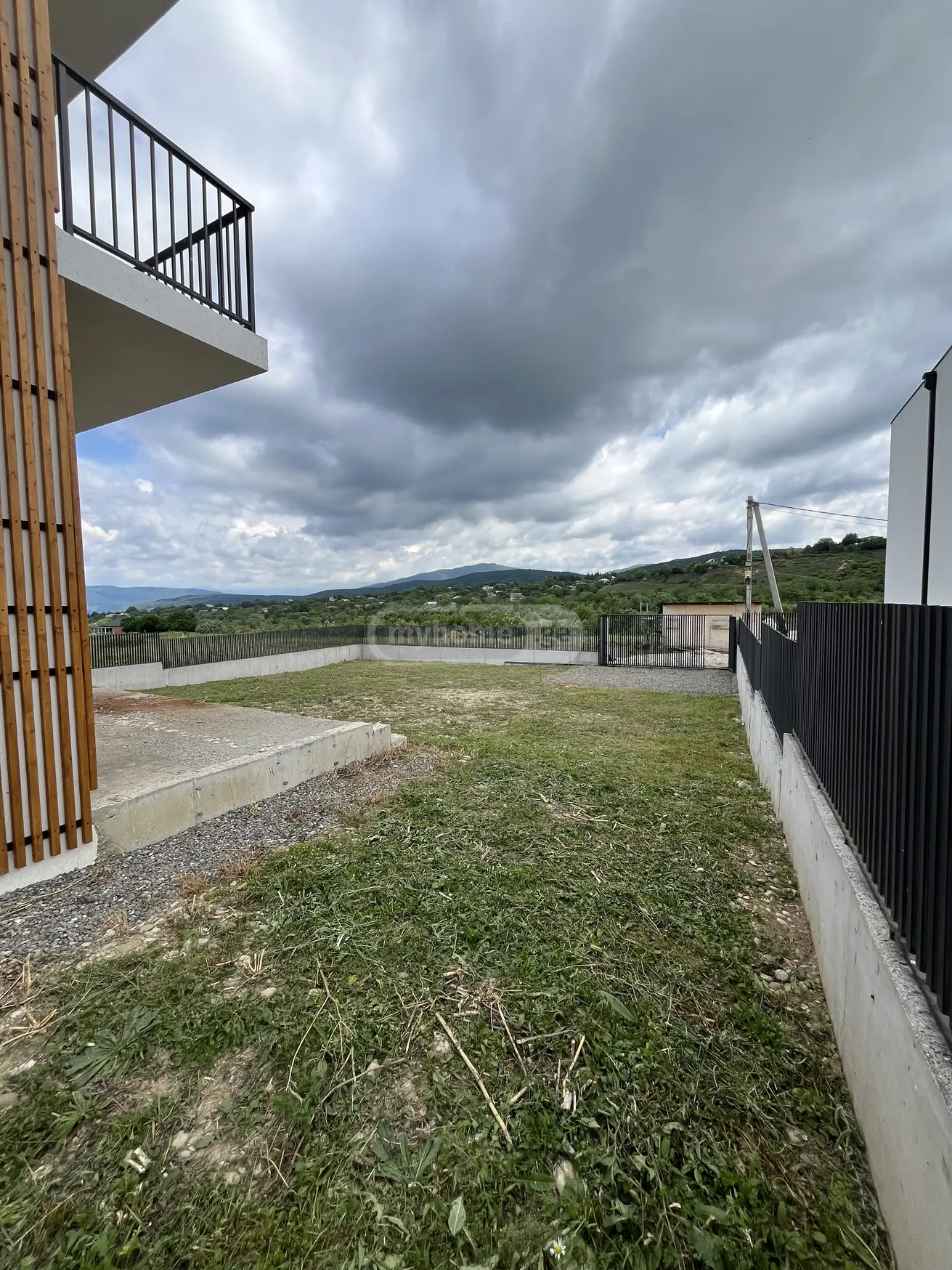 6 Room Private House For Sale view 5