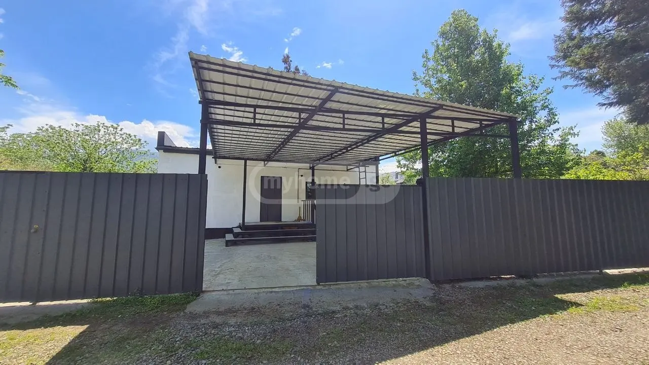 3 Room Private House For Sale view 8