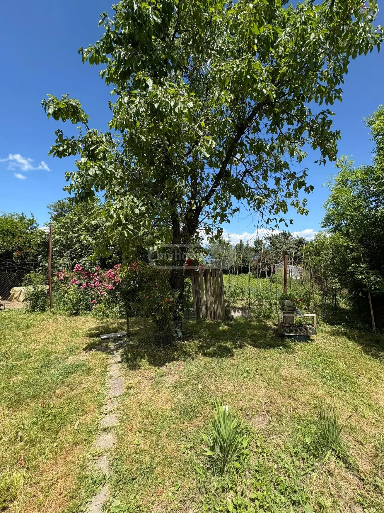 4 Room Private House For Sale view 12