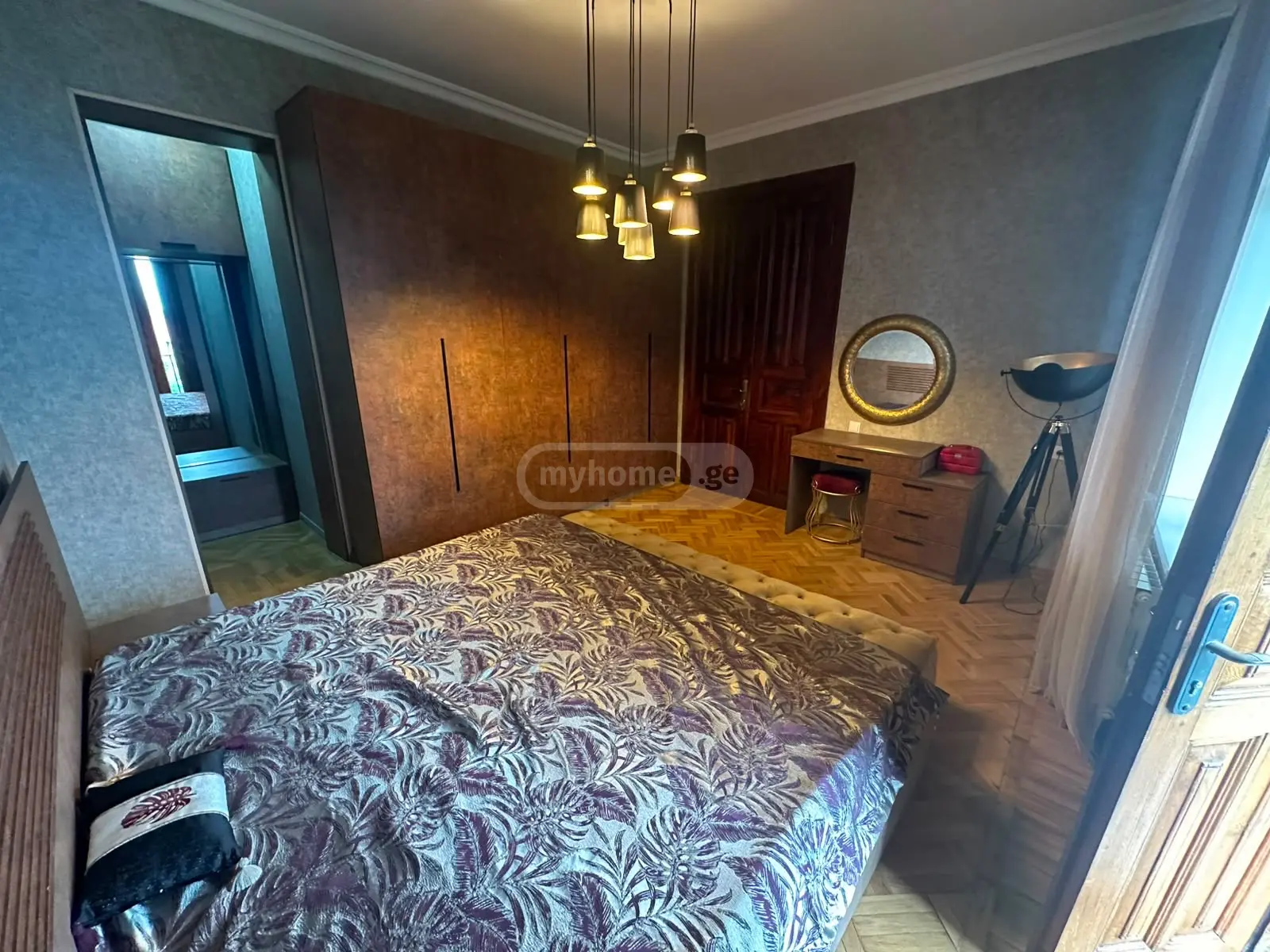 6 Room Private House For Sale view 9