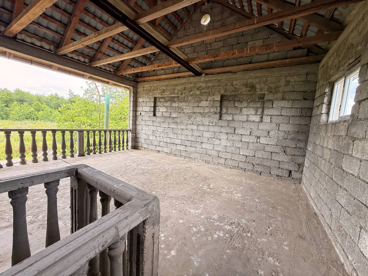 6 Room Private House For Sale view 4