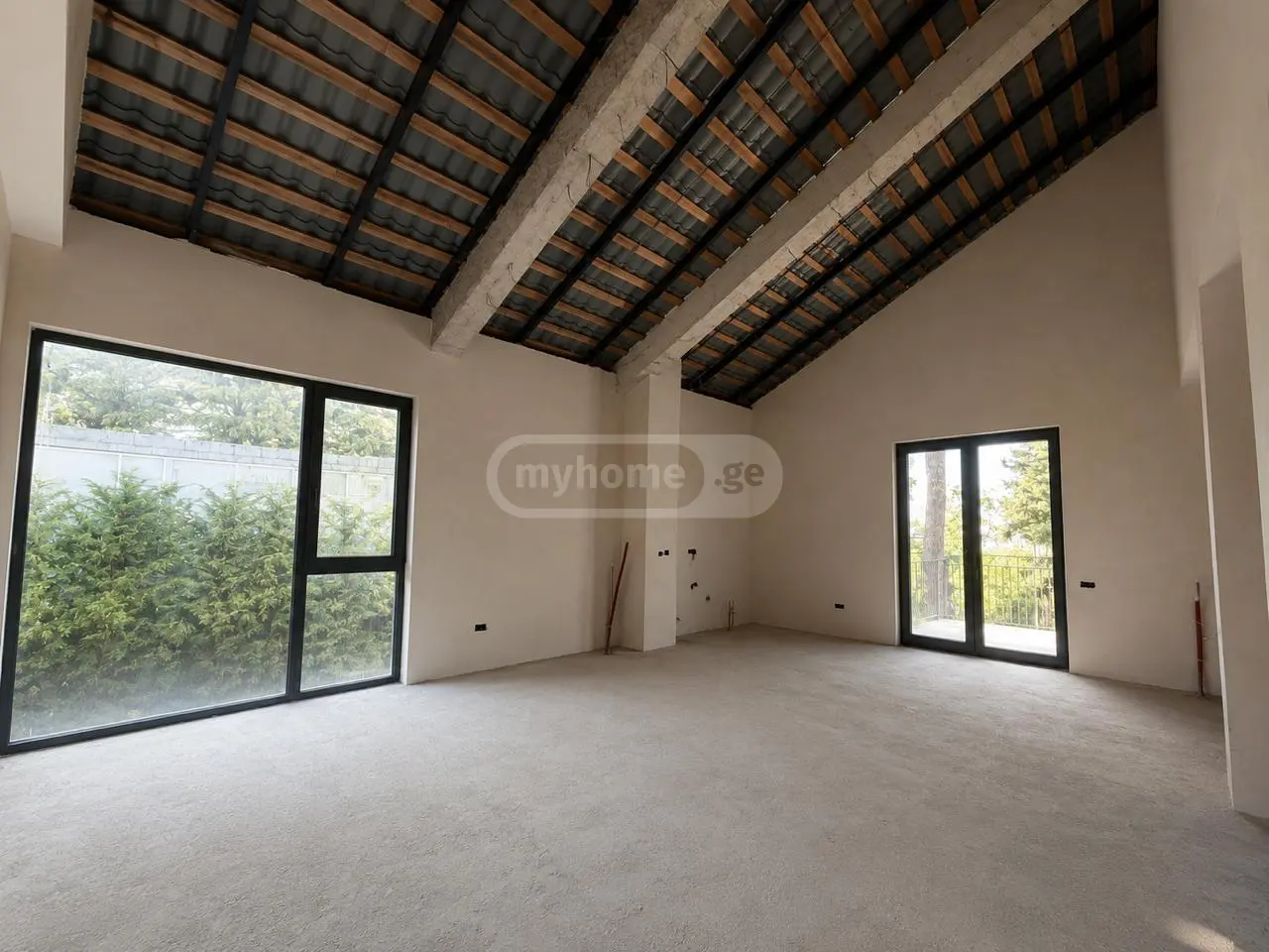 8 Room Private House For Sale view 11
