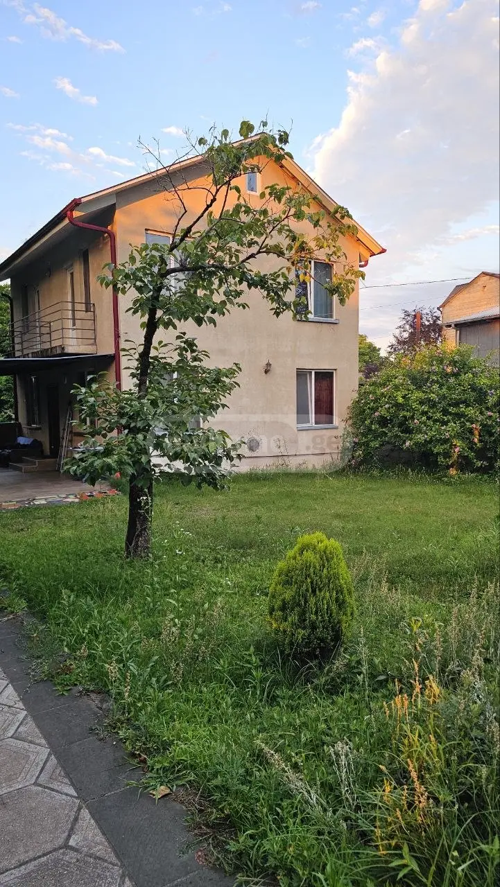 5 Room Private House For Sale view 1