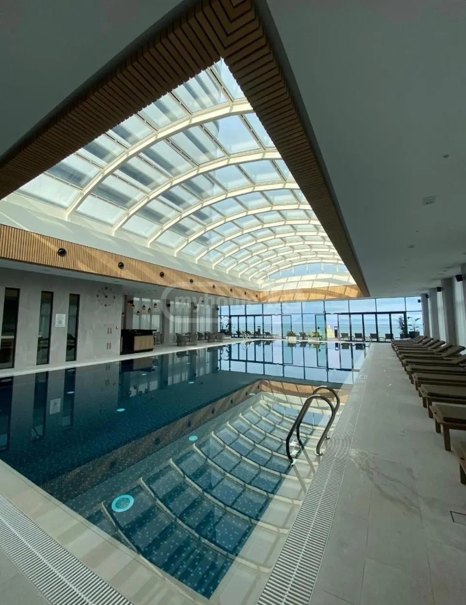 1 Room Hotel For Rent Khimshiashvilis Ubani, In Batumi view 12