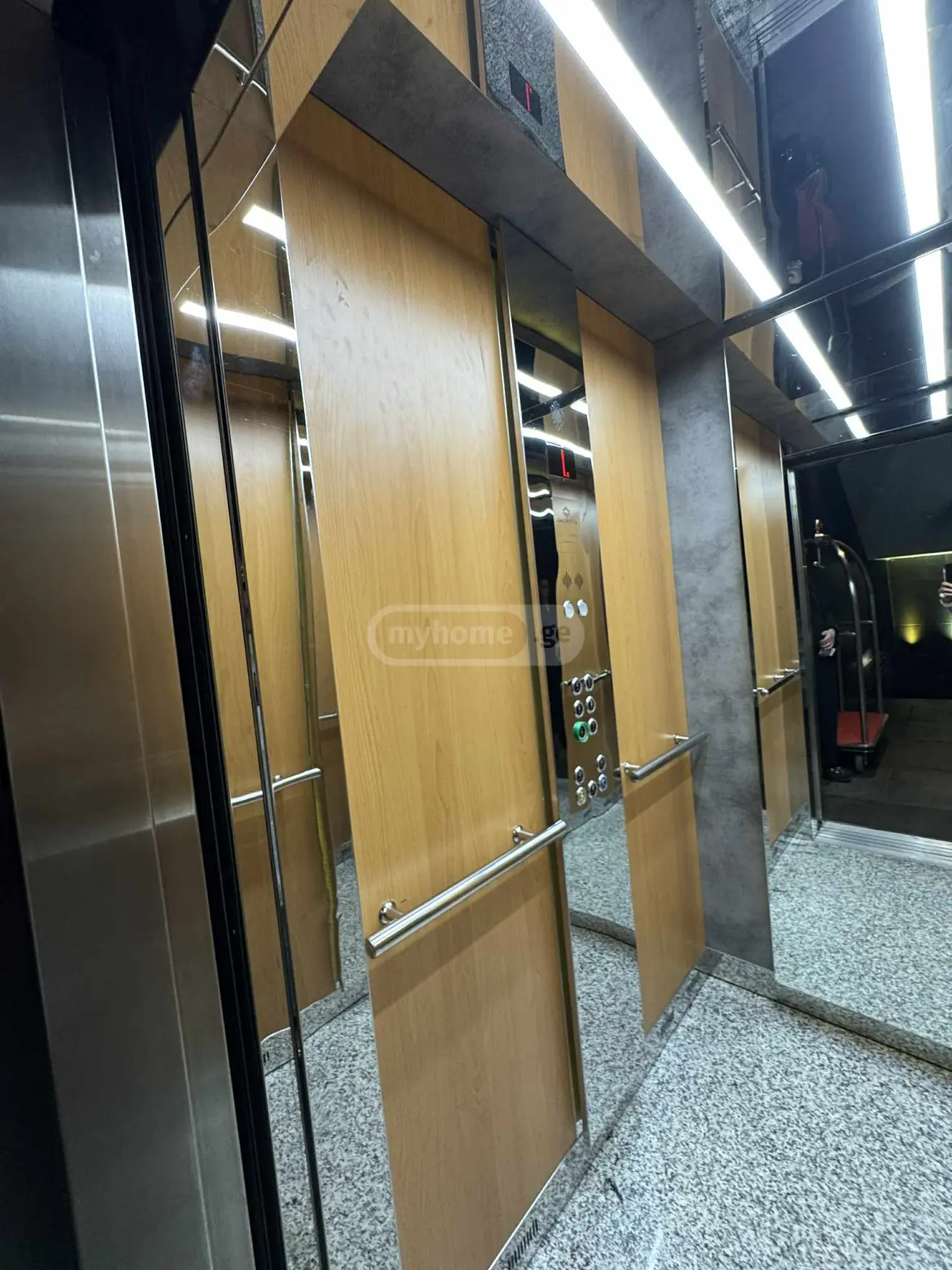 10+ Room Hotel For Sale In Vera view 7