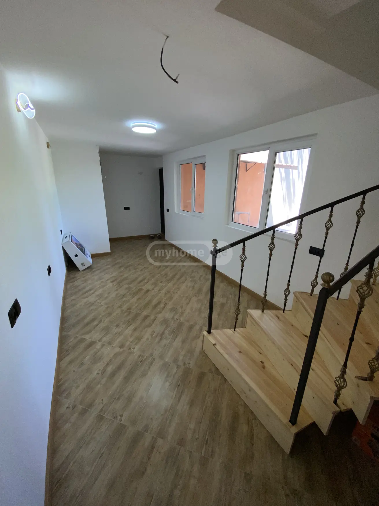 4 Room Private House For Sale view 11