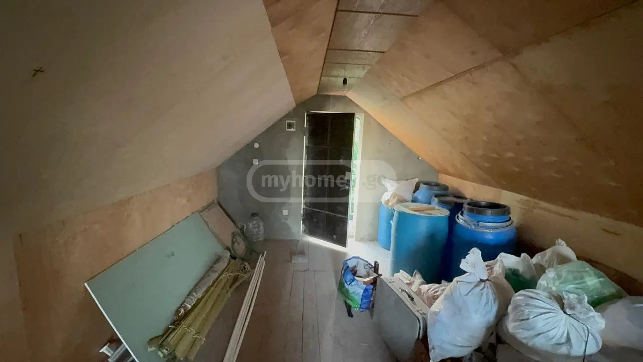 7 Room Country House For Sale view 16