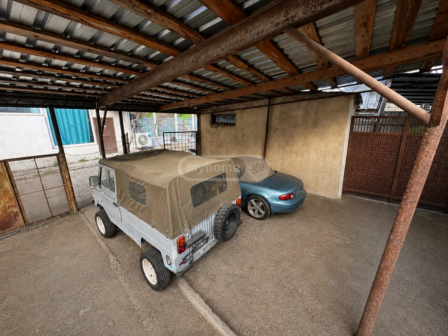Garage Commercial Area For Sale In Vake view 4