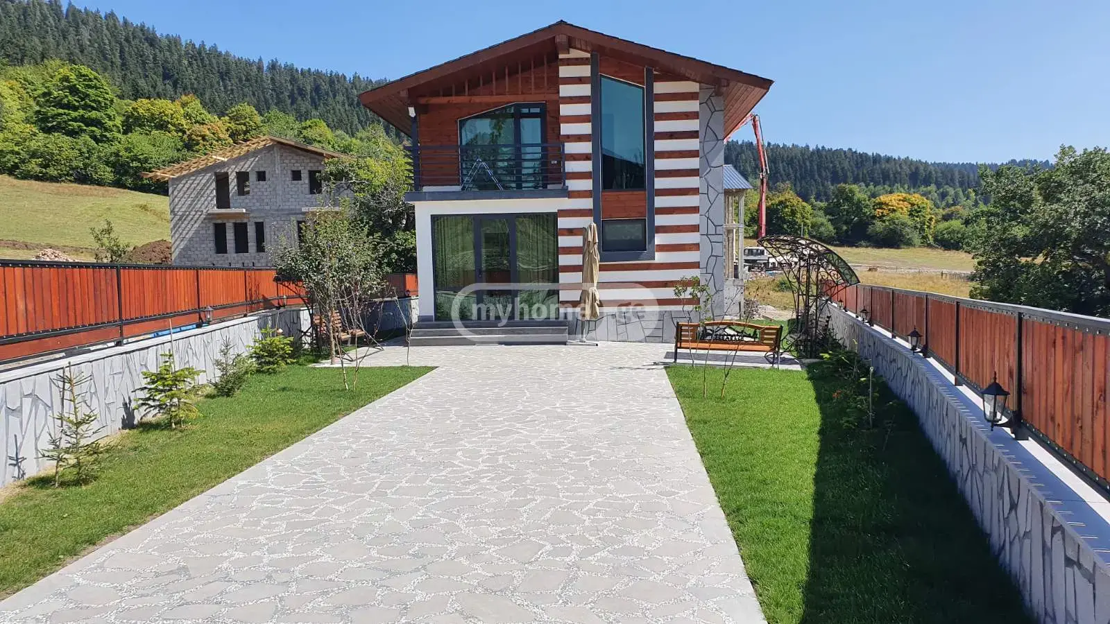 5 Room Country House For Rent In Bakuriani view 1