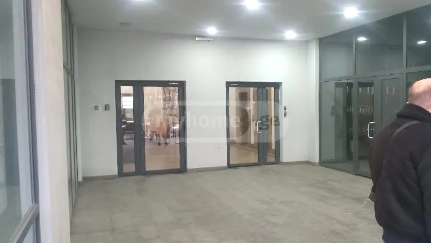 Office Commercial Area For Sale In Ortachala view 3