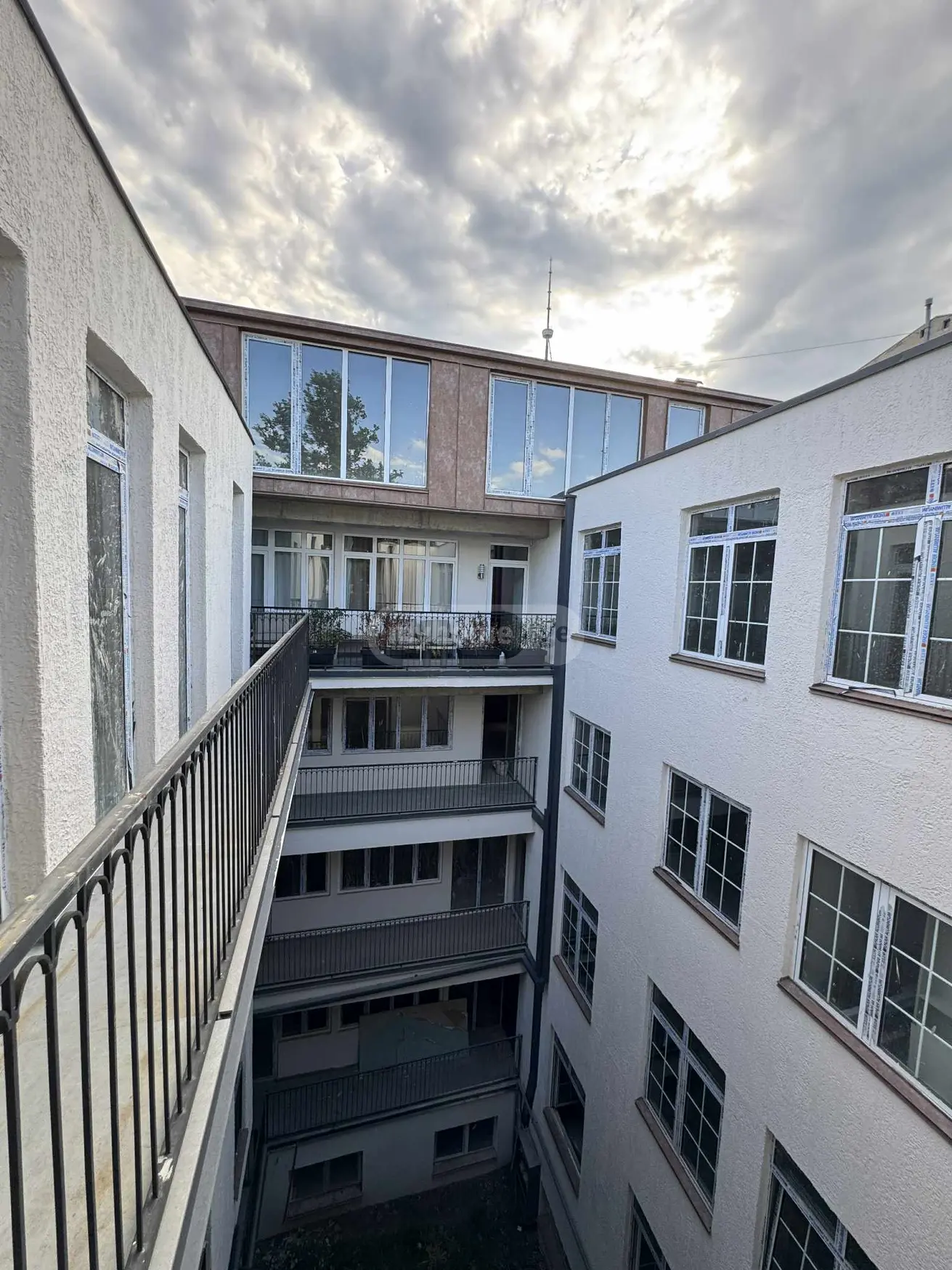 4 Room Apartment For Sale view 9