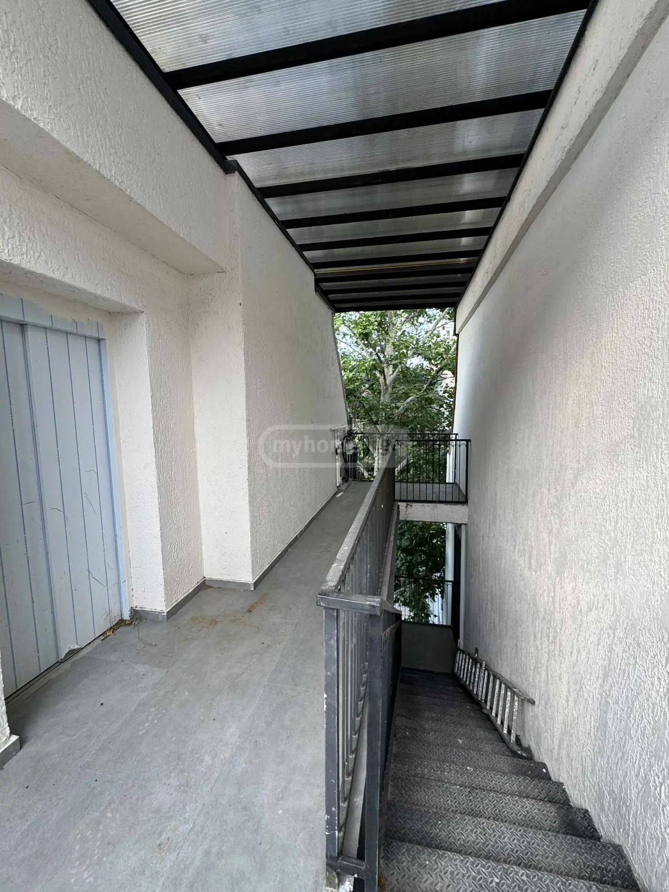 4 Room Apartment For Sale view 8