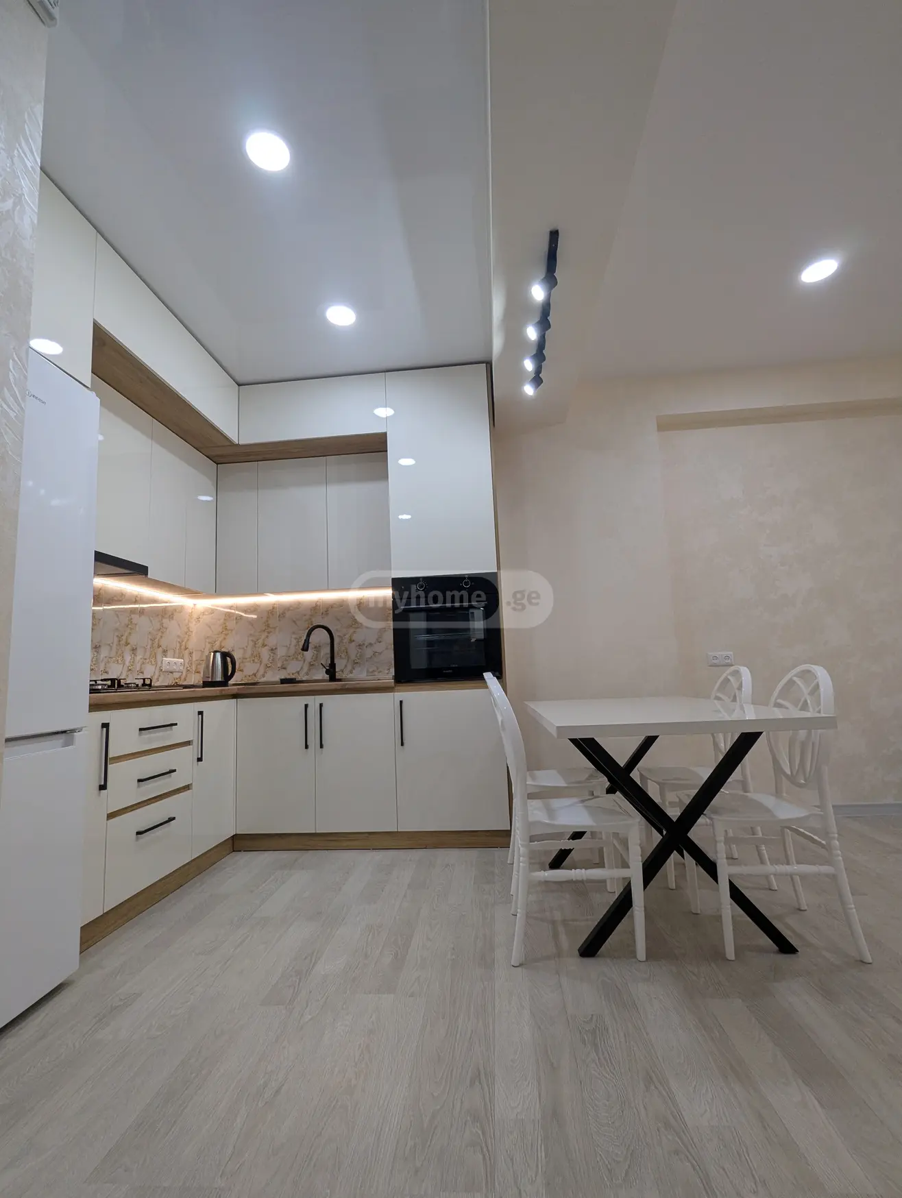 3 Room Apartment Daily Rent In Didi Digomi view 2
