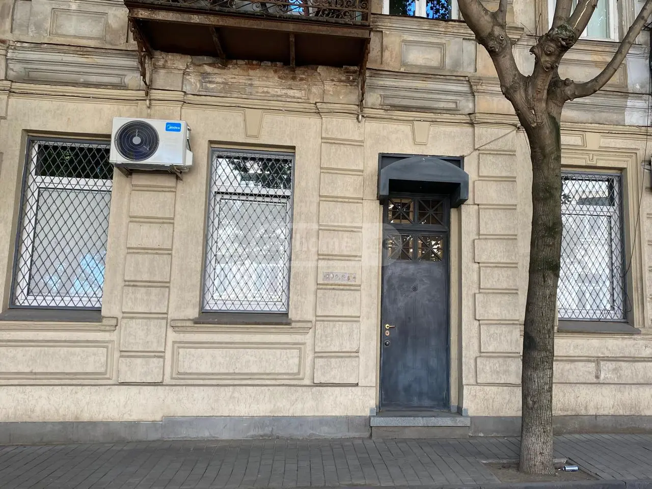 Office Commercial Area For Rent In Vera view 1
