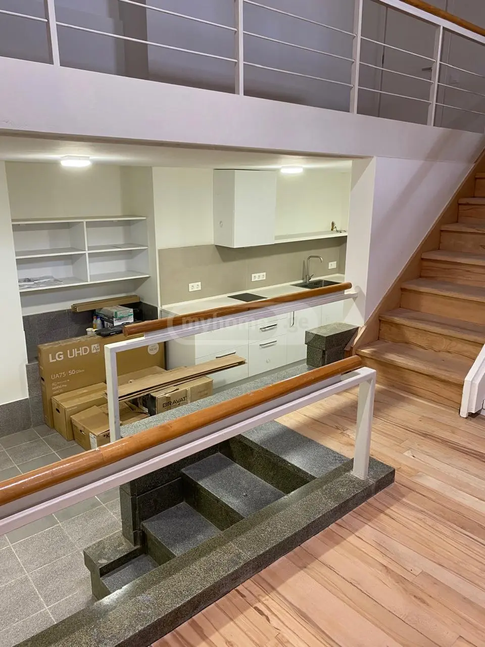 Office Commercial Area For Rent In Vera view 9