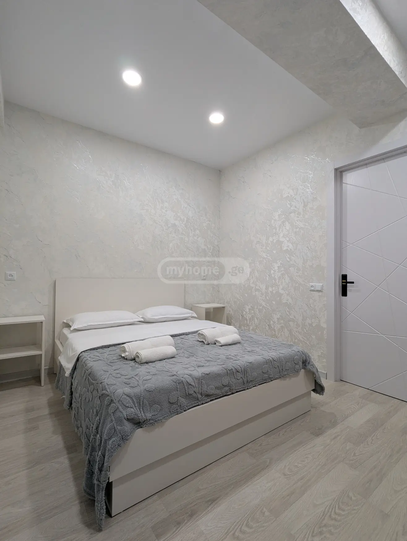 3 Room Apartment Daily Rent In Didi Digomi view 5