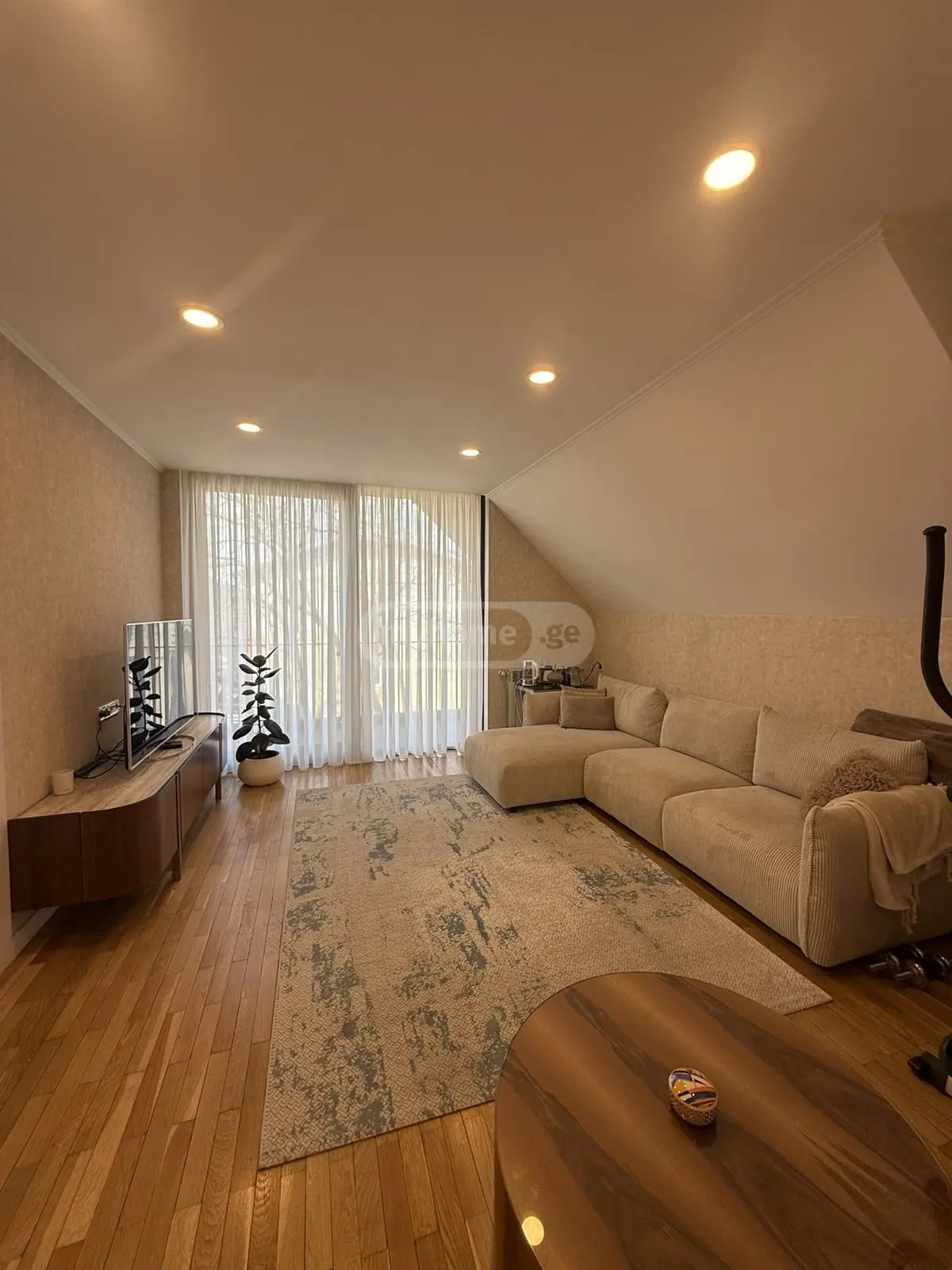 9 Room Private House For Sale view 11