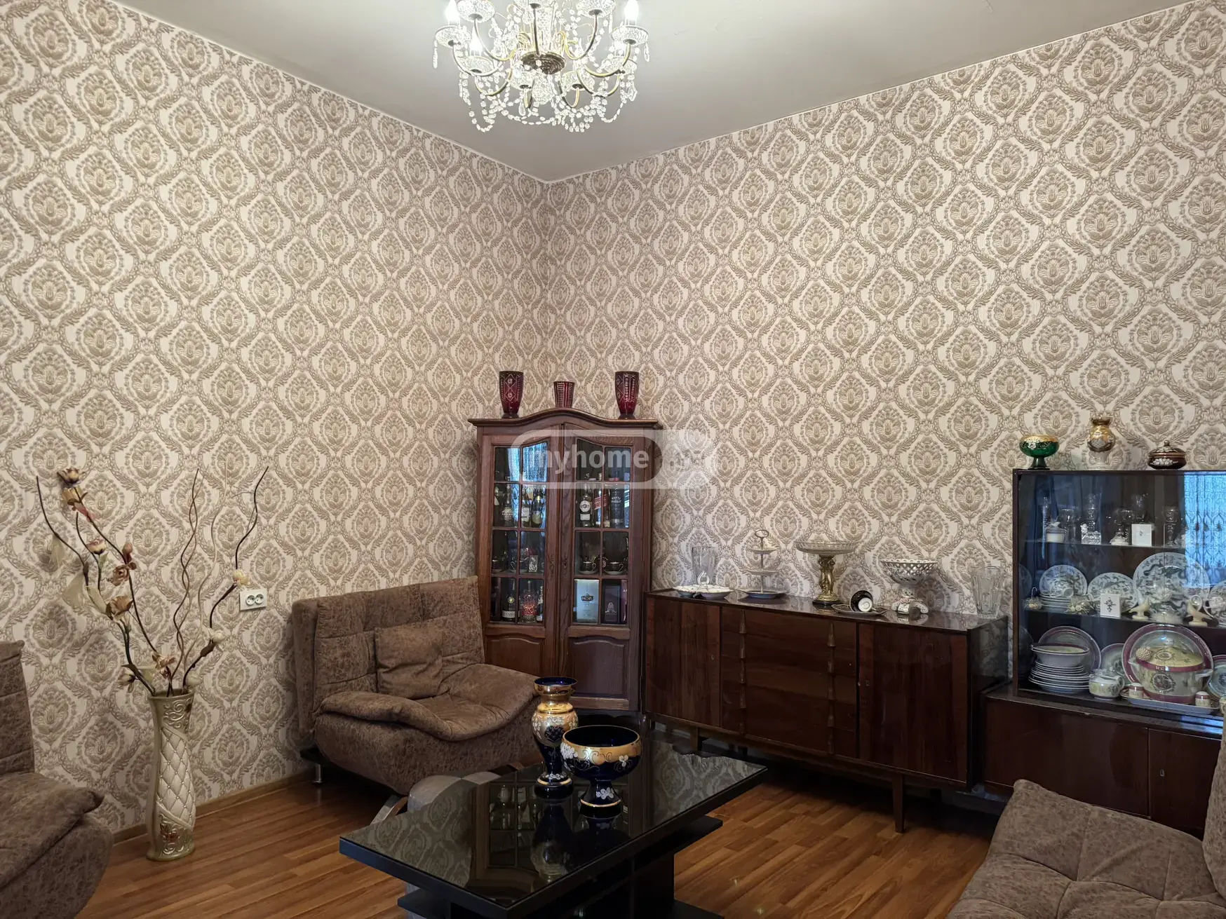 3 Room Private House For Sale view 5