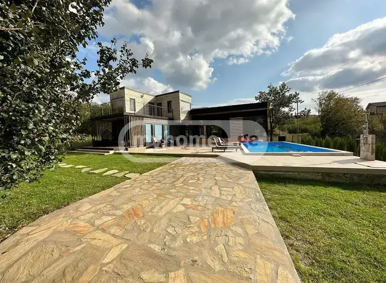 5 Room Country House For Sale view 12