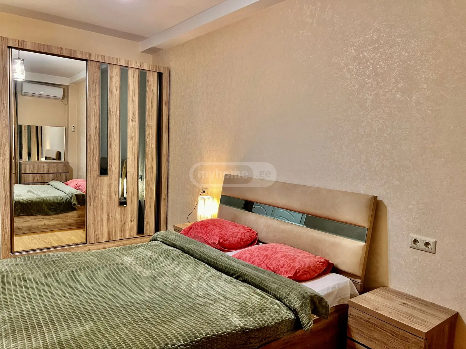 4 Room Apartment Daily Rent In Vake view 3