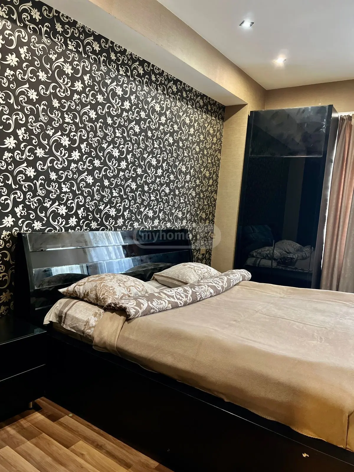 3 Room Apartment Daily Rent In Vake view 12