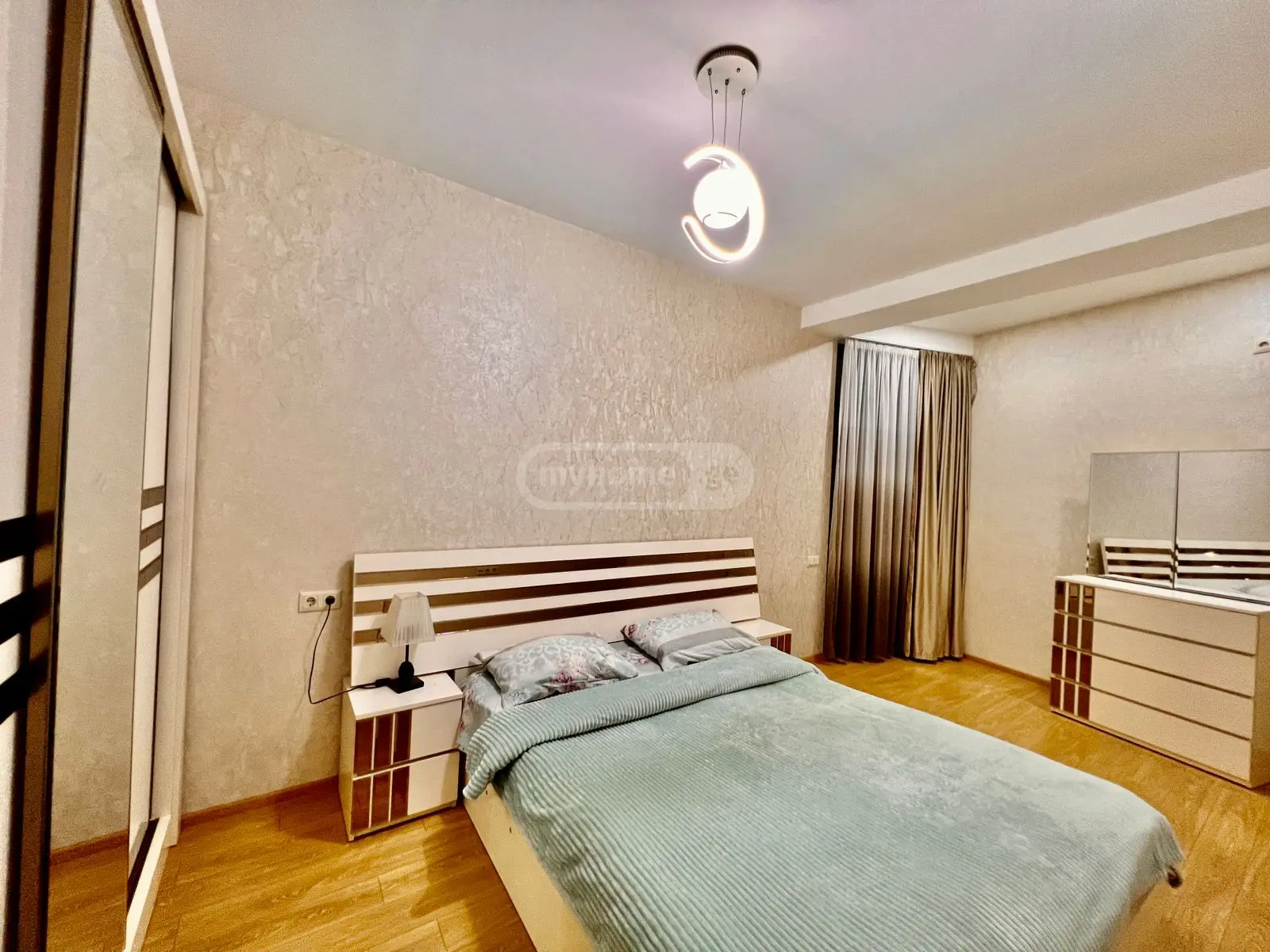 4 Room Apartment Daily Rent In Vake view 2