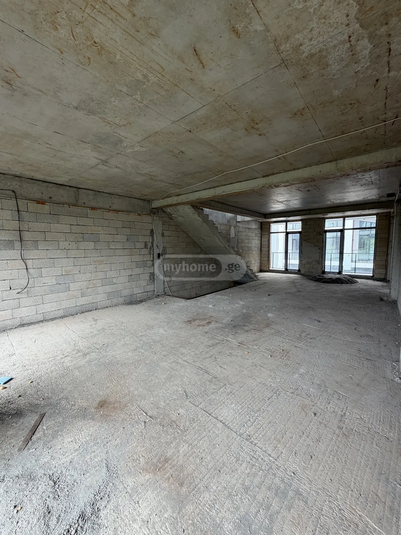 6 Room Private House For Sale view 8