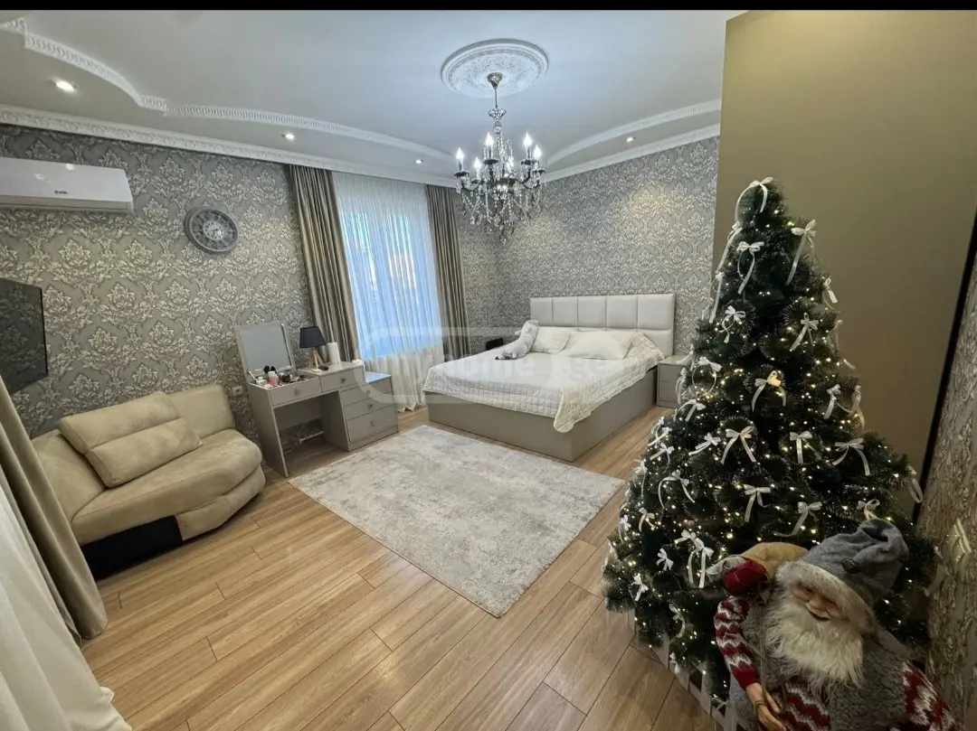 5 Room Private House For Sale view 9
