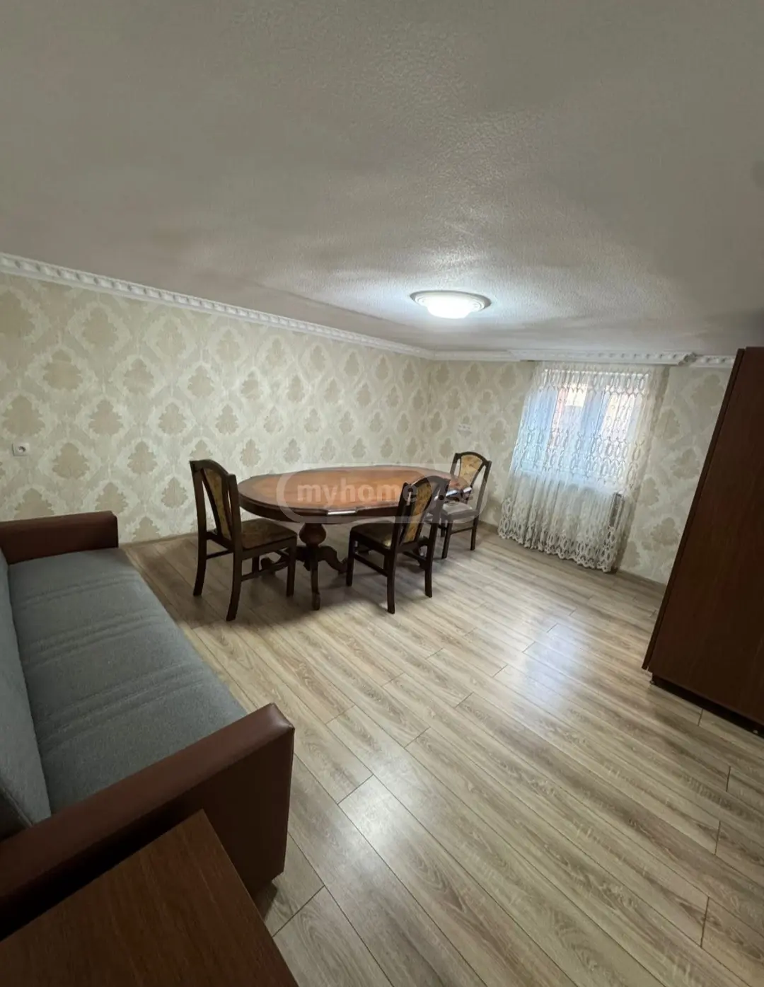 5 Room Private House For Sale view 4