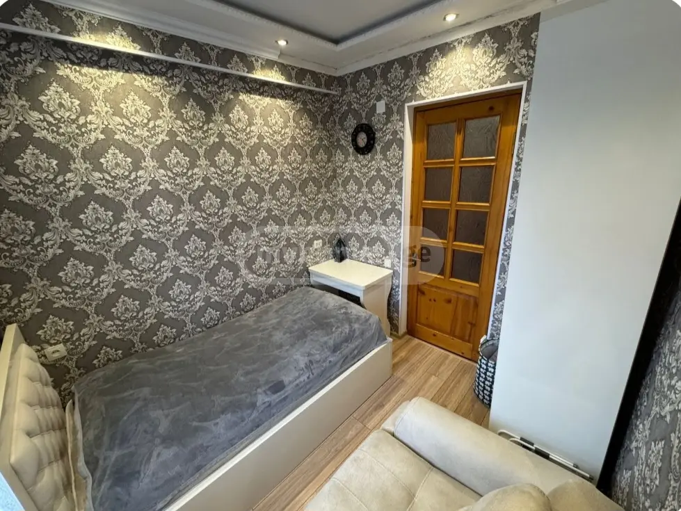 5 Room Private House For Sale view 14