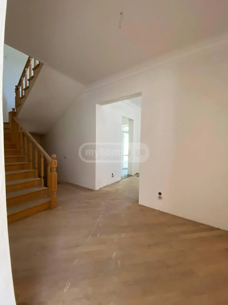 10+ Room Private House For Sale In Vake view 1