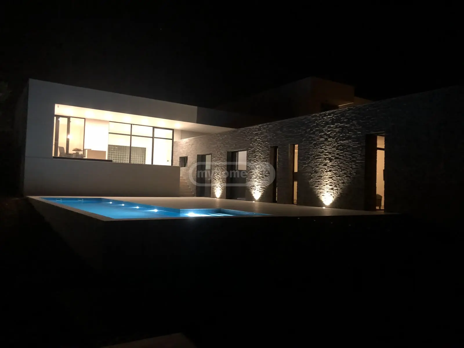 5 Room Private House For Sale view 1